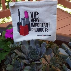 Nwot Ipsy Makeup Bag
